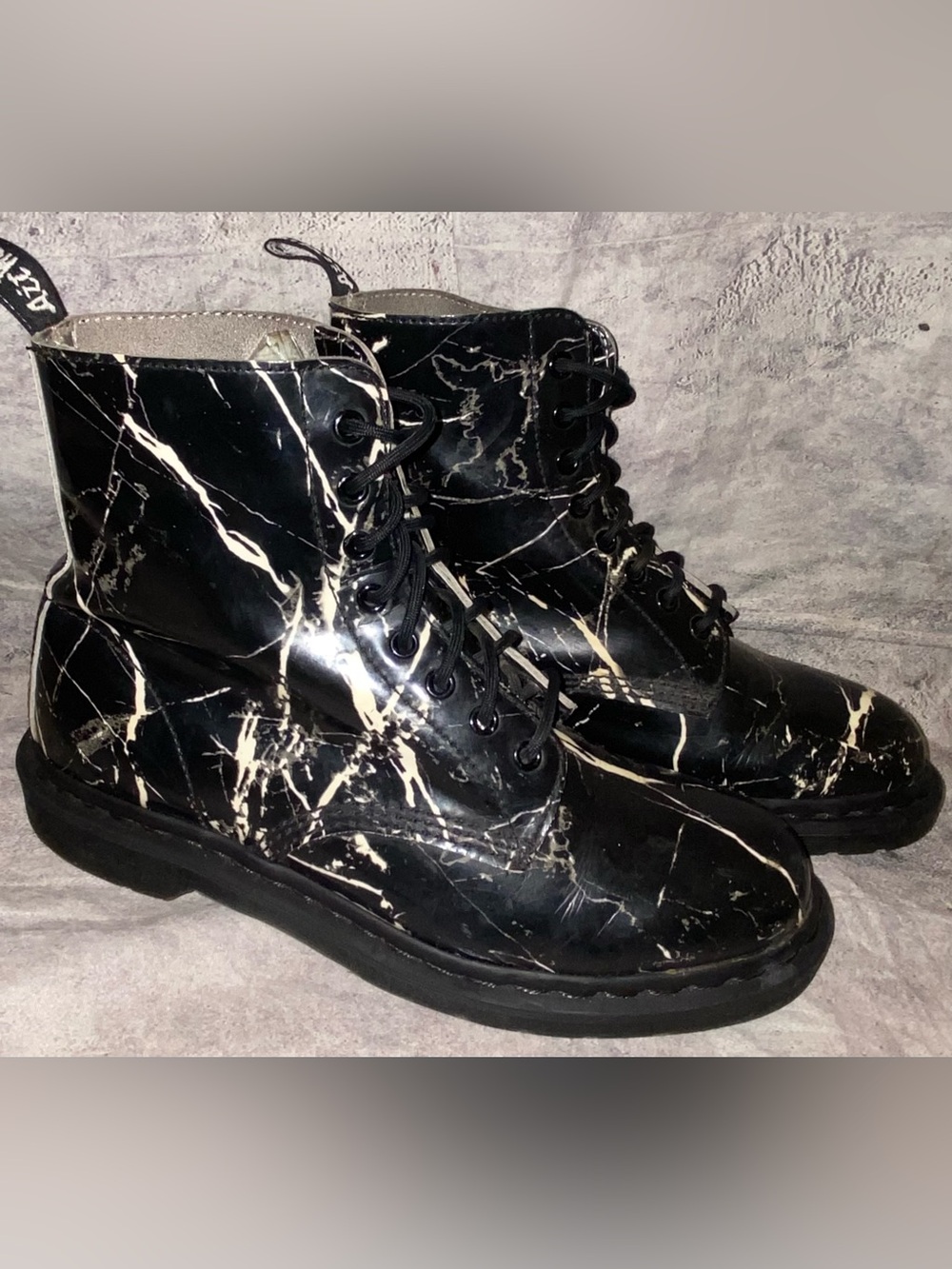 Dr Doc Martens Pascal 1460 Marble Patent Leather Lace Up Combat Boots 43 Men 10